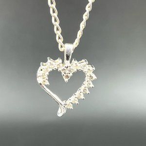 Perfect for Valentine's Day: 10K white gold diamond heart pendant